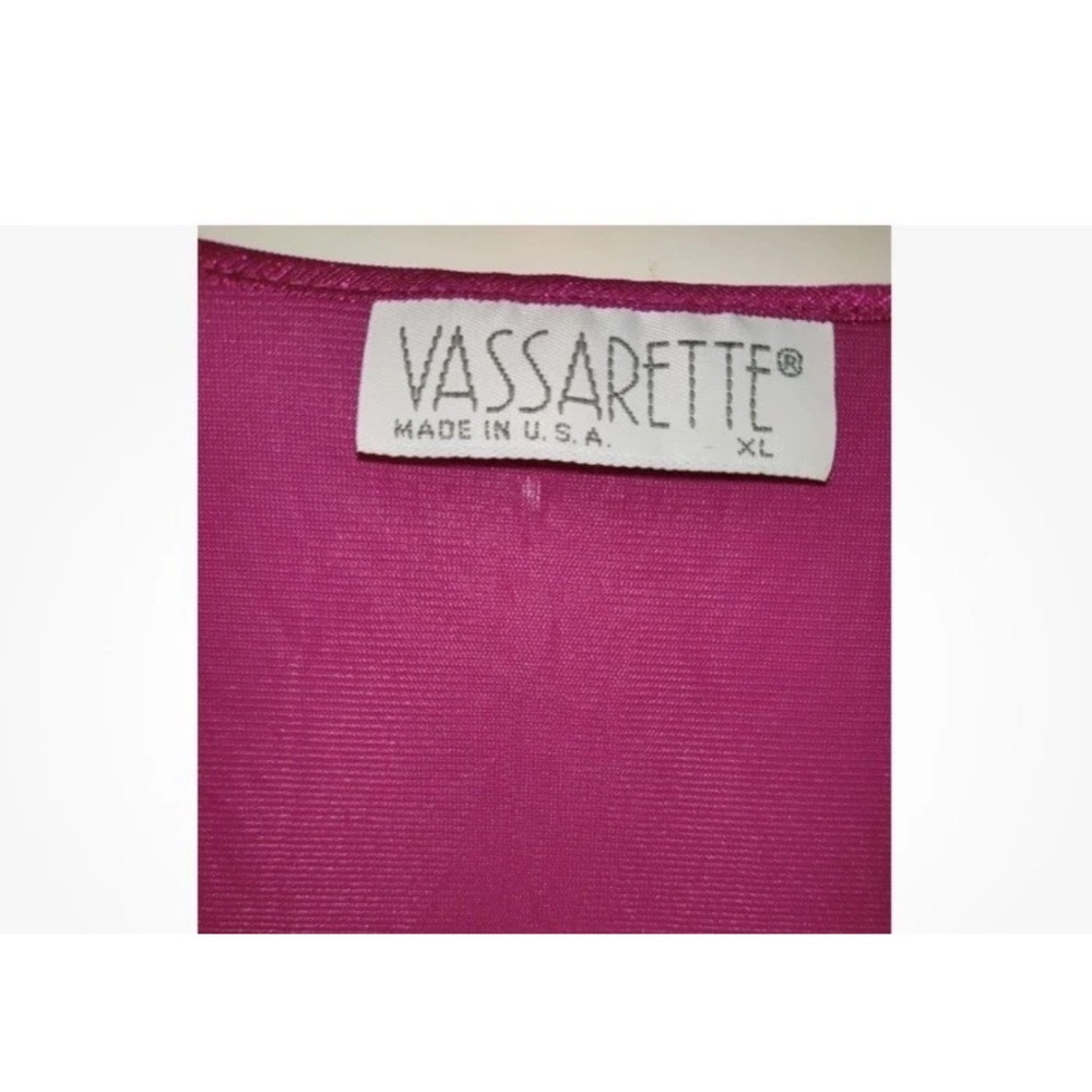 Vtg Magenta Pink Vassarette Women's Button Robe Silky Soft Nylon Comfy Gown - Picture 3 of 3